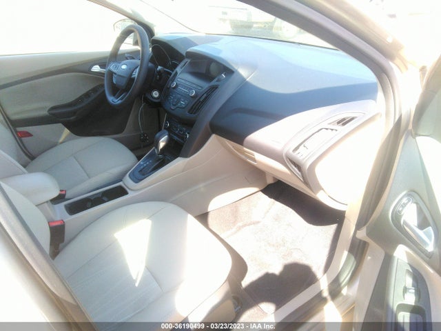 Ford FOCUS SE 2018 1FADP3F29JL299291 Image 6