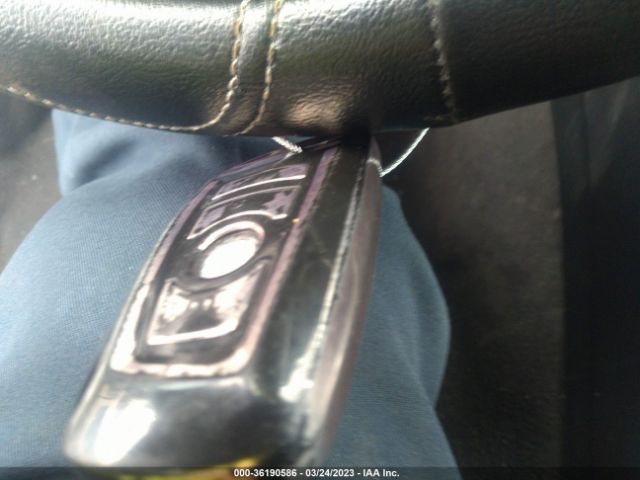 WBA3B1C58EP680844 BMW 3 Series 320i