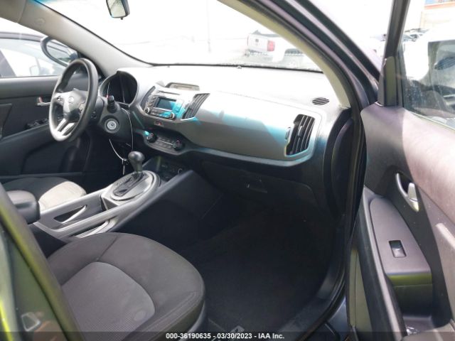 KNDPB3AC2F7709693 KIA Sportage Lx