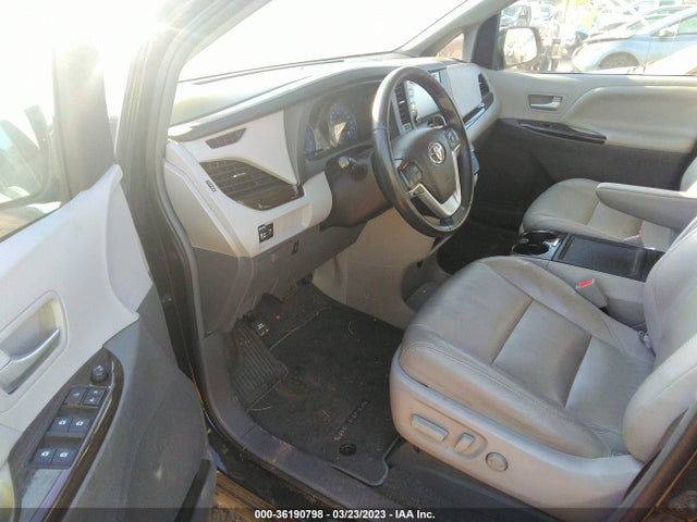 2019 Toyota Sienna, VIN: 5TDYZ3DC9KS974865