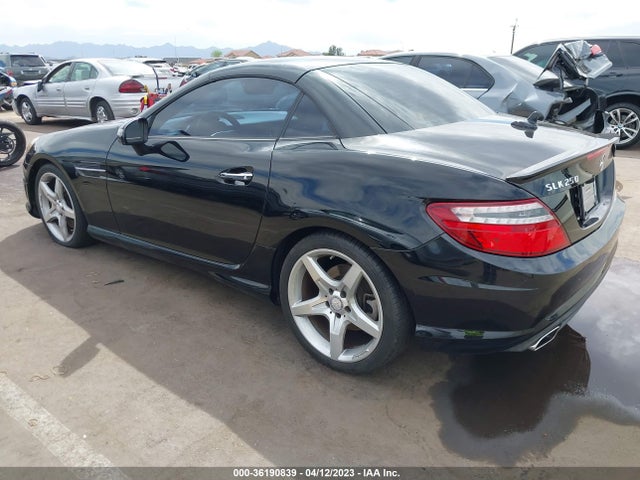 2014 Mercedes-Benz SLK-Class, VIN: WDDPK4HA6EF080413