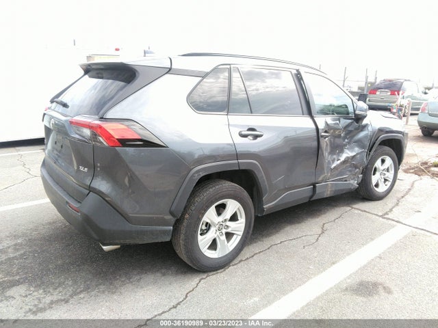 2021 TOYOTA RAV4 XLE VIN: 2T3W1RFV5MC136352