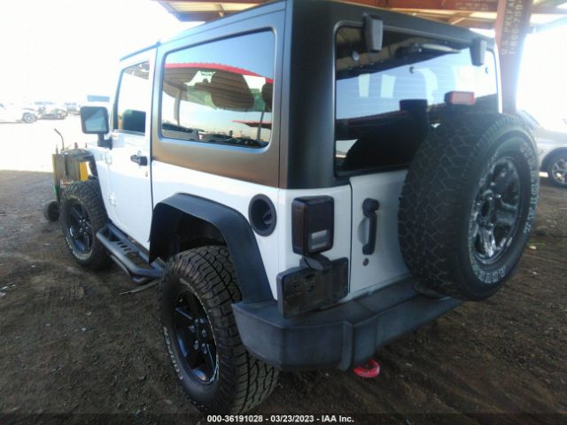 1C4AJWAG4GL208570 Jeep Wrangler Sport