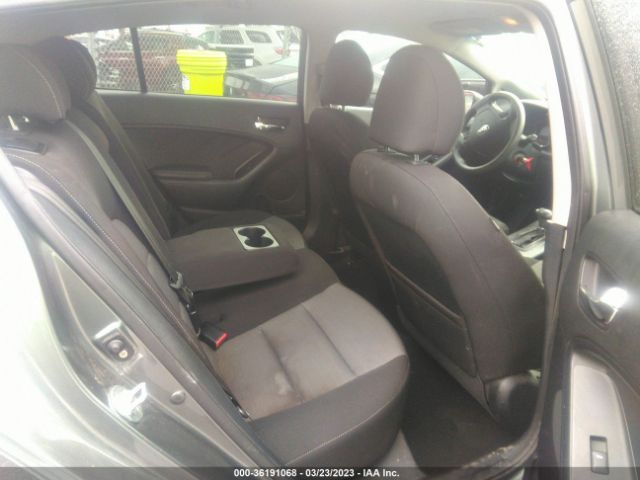 KNAFK5A87G5648452 KIA Forte 5-door Lx