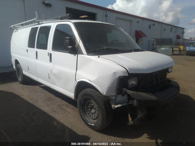 2014 1GTW7GCA3E1121089 main image