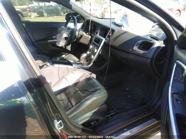 Volvo S60 T6 R-design Platinum 2015 YV1902TS9F1342222 Image 6