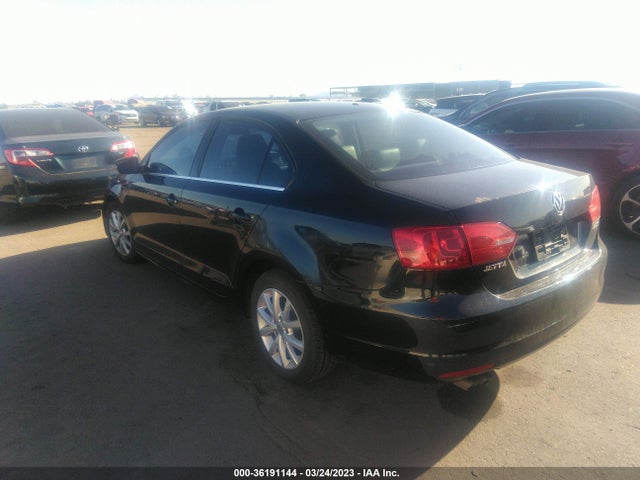 2013 VOLKSWAGEN JETTA SEDAN SE VIN: 3VWDP7AJ1DM412618
