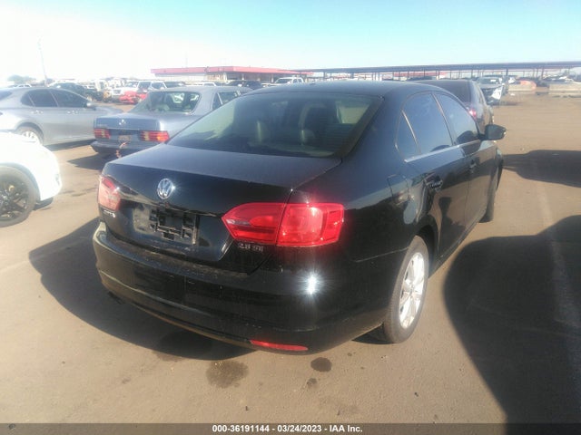 2013 VOLKSWAGEN JETTA SEDAN SE VIN: 3VWDP7AJ1DM412618