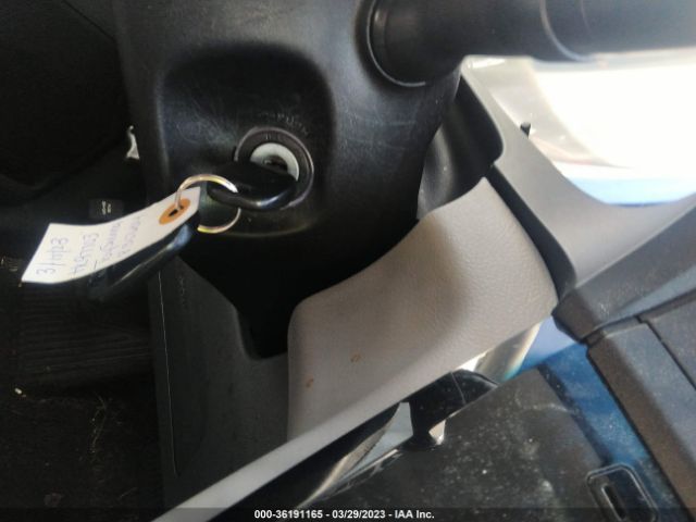 5TDKZ3DC1HS835604 Toyota SIENNA LE