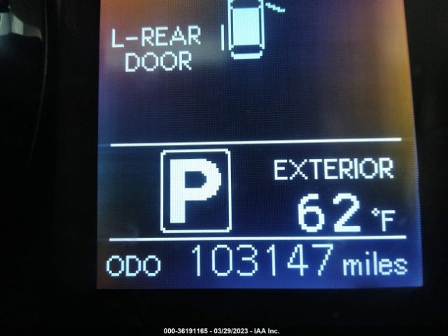 5TDKZ3DC1HS835604 Toyota SIENNA LE