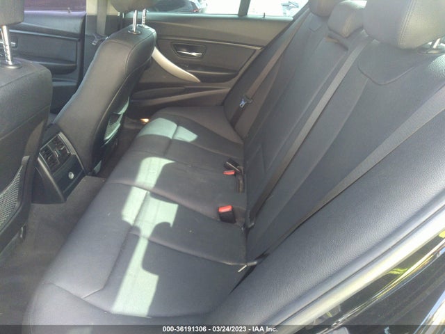 WBA8E1G53JNU91418 BMW 3 Series 320i