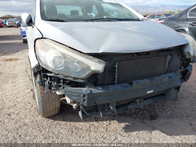 KNAFK4A67F5426923 KIA FORTE LX