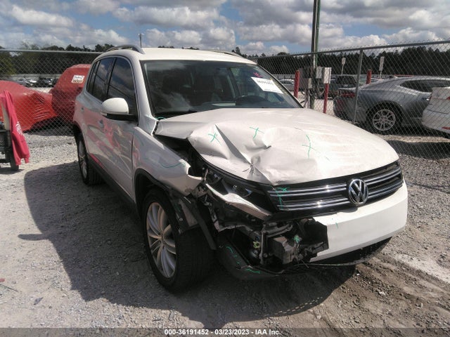 2014 WVGAV3AX8EW577930 main image