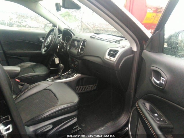 2019 JEEP COMPASS LATITUDE VIN: 3C4NJDBB1KT628163