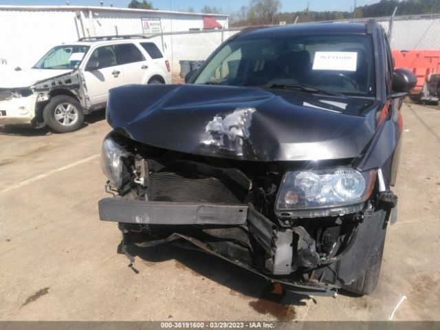 1C4NJCEB1HD197912 Jeep Compass Latitude