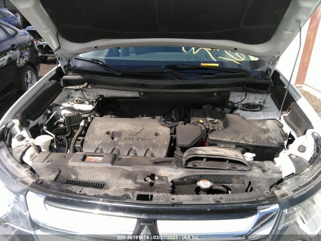 2018 Mitsubishi Outlander, VIN: JA4AD2A33JZ032963