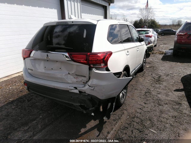 2018 Mitsubishi Outlander, VIN: JA4AD2A33JZ032963