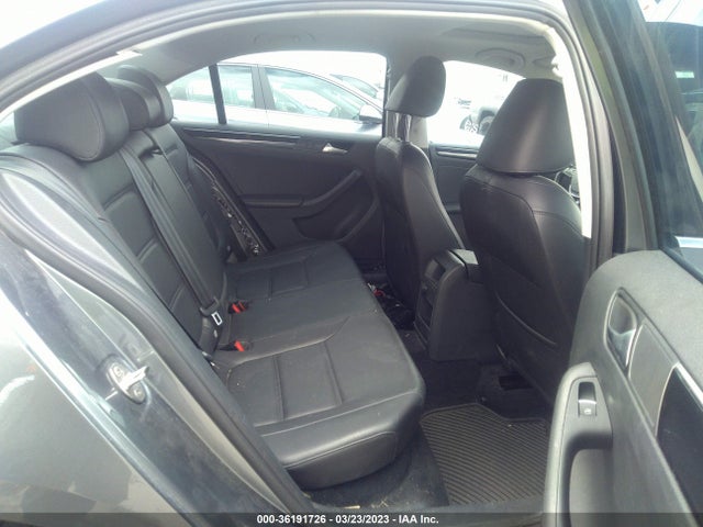 3VWL17AJ1HM376240 Volkswagen Jetta 1.8t Sel