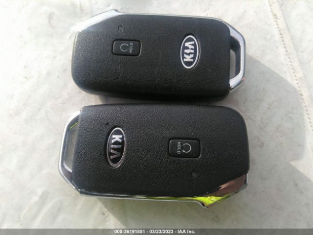 KNDERCAA3M7181600 KIA SELTOS EX