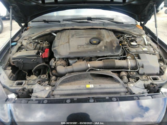 SAJAD4FN8JCP24815 Jaguar Xe 20d Premium