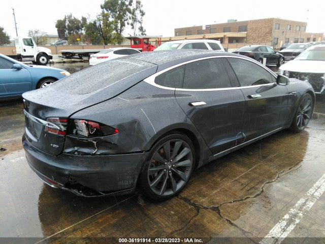 Tesla Model S 90d/70d/75d/60d/85d 2016 5YJSA1E26GF126641 Image 5