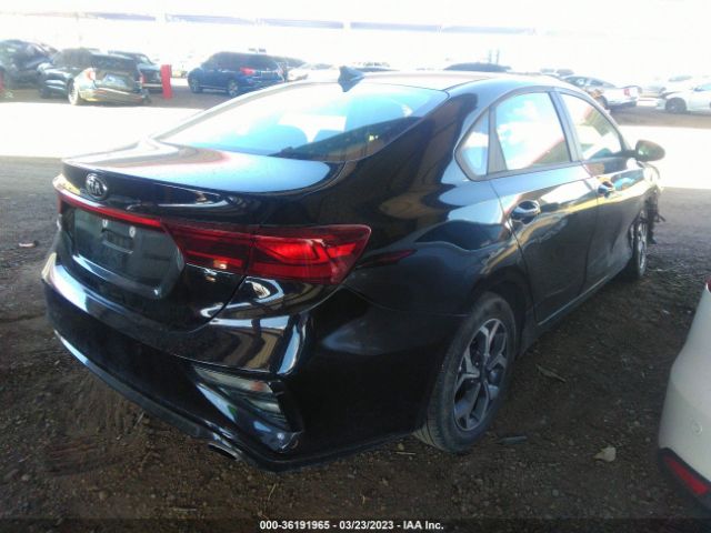 3KPF24AD1ME287939 KIA Forte Lxs