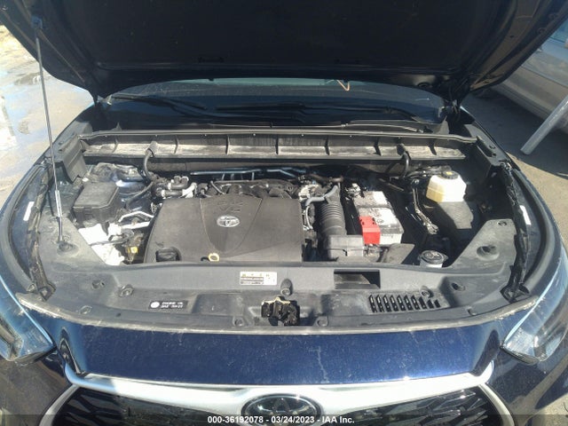 2022 TOYOTA HIGHLANDER XLE VIN: 5TDGZRBH8NS176732