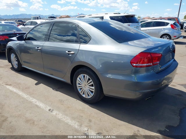 1VWAT7A30EC049652 Volkswagen PASSAT S