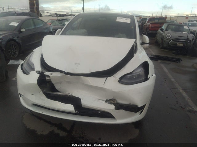 Tesla Model Y Performance 2023 7SAYGDEF5PF623549 Image 6