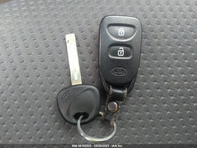 2012 KIA SORENTO LX VIN: 5XYKTDA69CG251429