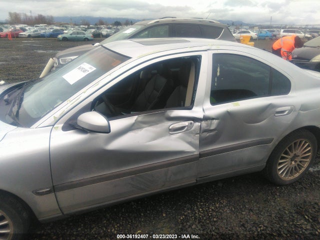 2004 VOLVO S60 VIN: YV1RS59V542403733