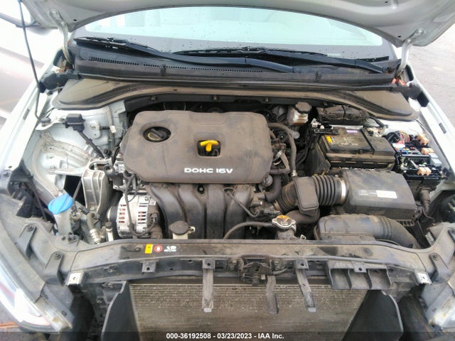 Hyundai ELANTRA SE 2017 5NPD74LFXHH205067 Image 10