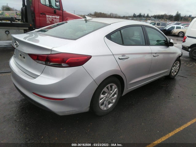 Hyundai ELANTRA SE 2017 5NPD74LFXHH205067 Image 4