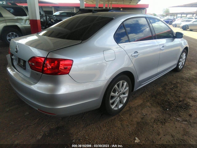 3VWD17AJ1EM281998 Volkswagen Jetta Sedan Se W/connectivity