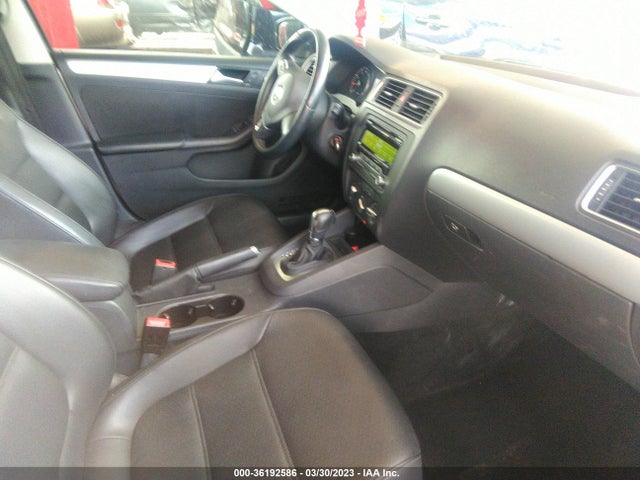 3VWD17AJ1EM281998 Volkswagen Jetta Sedan Se W/connectivity