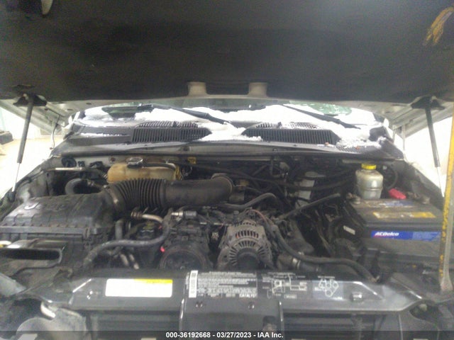 2005 JEEP LIBERTY SPORT VIN: 1J4GK48KX5W600318