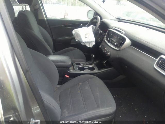 5XYPGDA59HG208329 KIA Sorento Lx V6