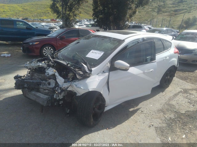 Ford FOCUS ST 2015 1FADP3L91FL294207 Image 2