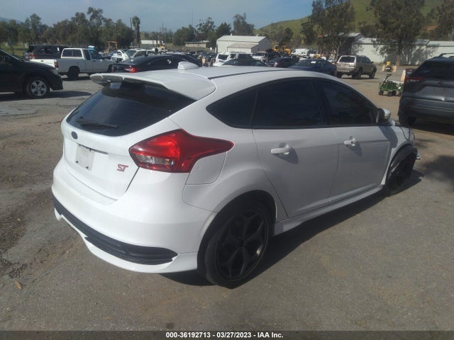 Ford FOCUS ST 2015 1FADP3L91FL294207 Image 6