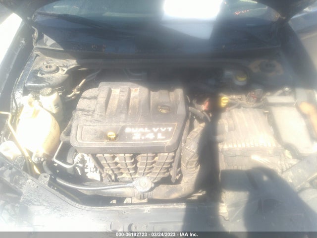 Chrysler 200 LX 2014 1C3CCBABXEN123724 Image 10