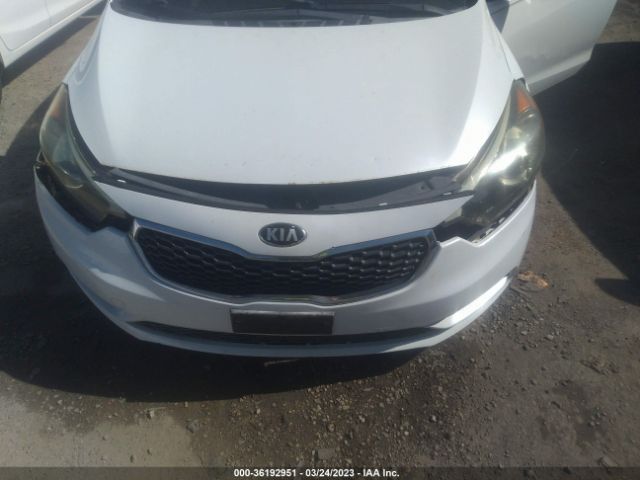 KNAFK4A62E5062991 KIA FORTE LX