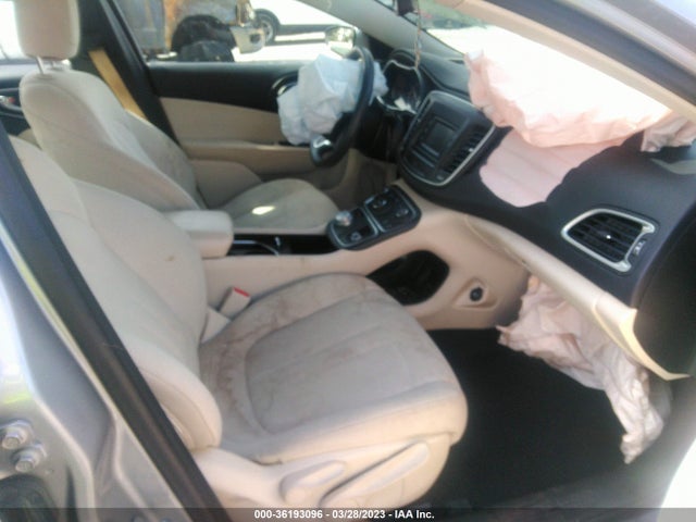 Chrysler 200 Limited 2015 1C3CCCAB0FN564446 Image 5
