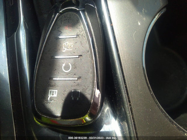 Chevrolet MALIBU LT 2018 1G1ZD5STXJF125787 Image 3