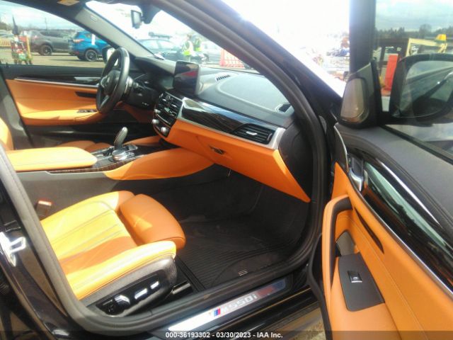 WBA13BK02NCH75104 BMW 5 Series M550i Xdrive