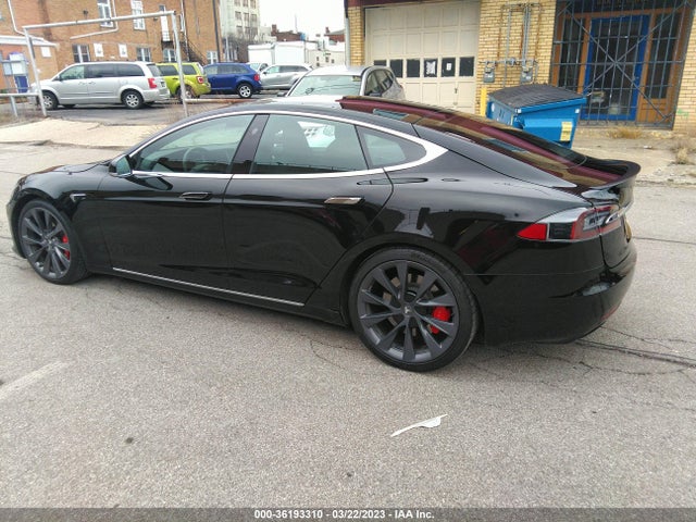 Tesla Model S Performance 2021 5YJSA1E49MF418328 Image 5