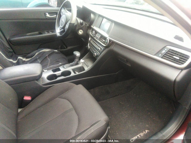 2018 Kia Optima, VIN: 5XXGT4L38JG201406