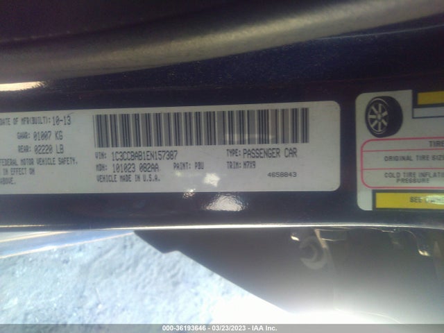 1C3CCBAB1EN157387 Chrysler 200 LX