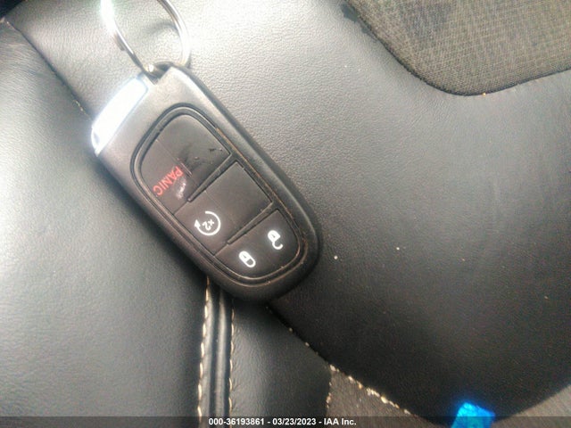 Jeep Cherokee Latitude Plus 2018 1C4PJMLB9JD613194 Image 3