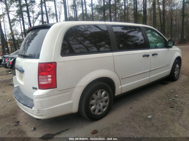 2008 CHRYSLER TOWN & COUNTRY LX VIN: 2A8HR44H68R778149