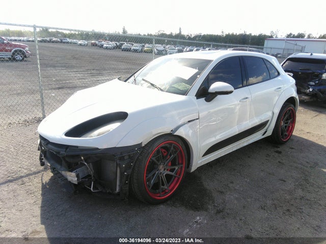 2016 PORSCHE MACAN WP1AF2A59GLB90834 Photo 1